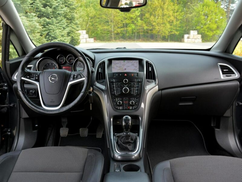 Opel Astra 1.4T(140KM) Lift bi-Xenon Led Duża Navi Skóry 2xParktr. Chromy Alu 17 J (2009-2019)