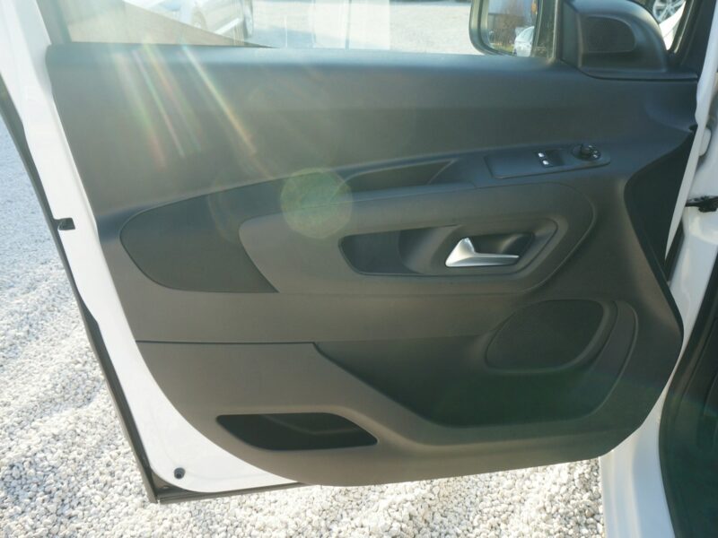 Opel Combo Life 1.5 CDTI/102 KM XL Essentia Salon Polska Faktura Vat 23% PO4SM90 2018-