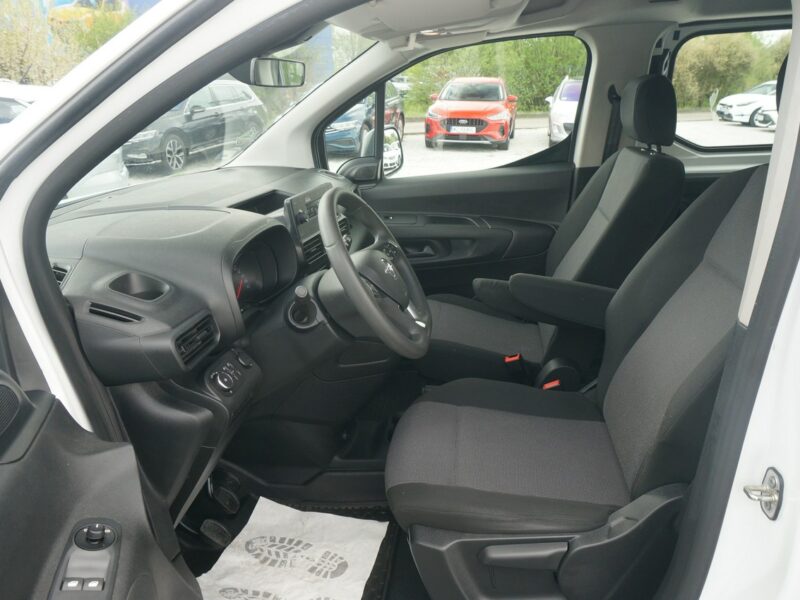 Opel Combo 1.5 CDTI/131 KM Cargo XL 2,4t Essential Salon PL Fvat 23% PO9SM26 E (2018-)