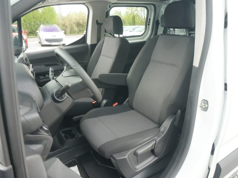 Opel Combo 1.5 CDTI/131 KM Cargo XL 2,4t Essential Salon PL Fvat 23% PO9SM26 E (2018-)