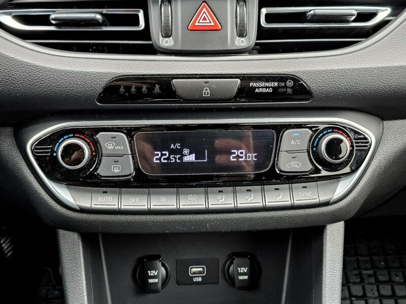 Hyundai i30 1.5T-GDI 160KM 6MT Comfort Android Auto FV23% III (2017-)
