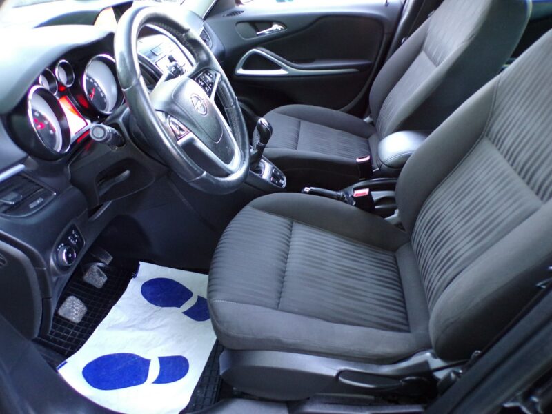 Opel Zafira Navi /Klimatronic /1,4 /140KM /I właść /2013r C (2011-)