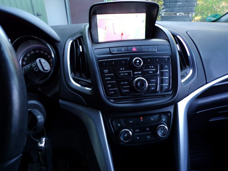 Opel Zafira Navi /Klimatronic /1,4 /140KM /I właść /2013r C (2011-)