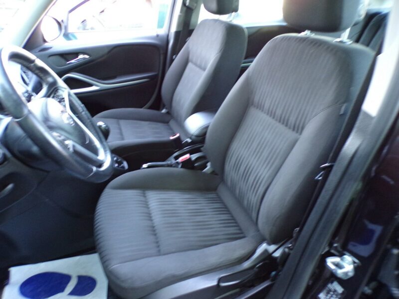 Opel Zafira Navi /Klimatronic /1,4 /140KM /I właść /2013r C (2011-)