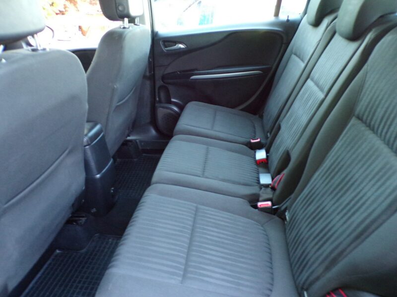 Opel Zafira Navi /Klimatronic /1,4 /140KM /I właść /2013r C (2011-)