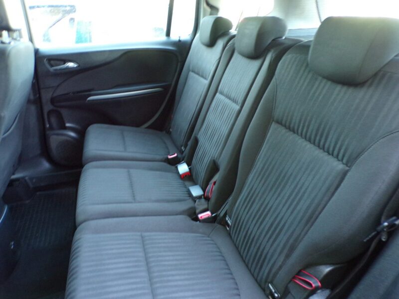 Opel Zafira Navi /Klimatronic /1,4 /140KM /I właść /2013r C (2011-)