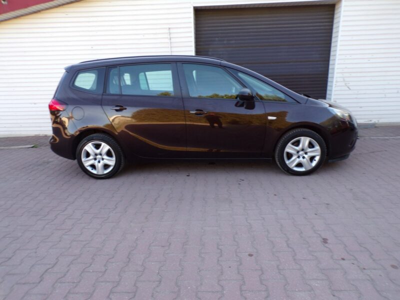 Opel Zafira Navi /Klimatronic /1,4 /140KM /I właść /2013r C (2011-)