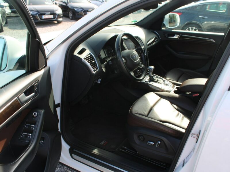 Audi Q5 Skóra Panorama Navi el. klapa 8R (2008-)