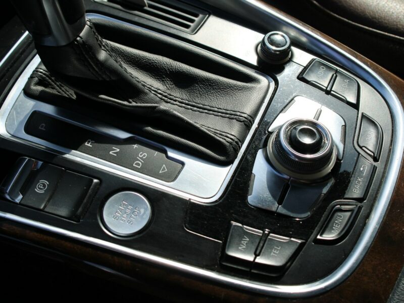 Audi Q5 Skóra Panorama Navi el. klapa 8R (2008-)