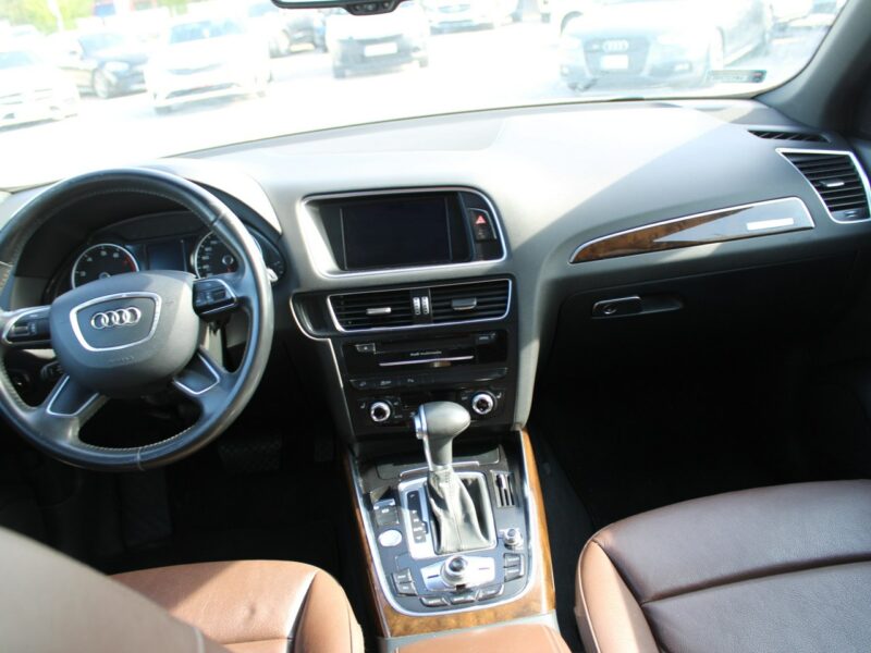 Audi Q5 Skóra Panorama Navi el. klapa 8R (2008-)