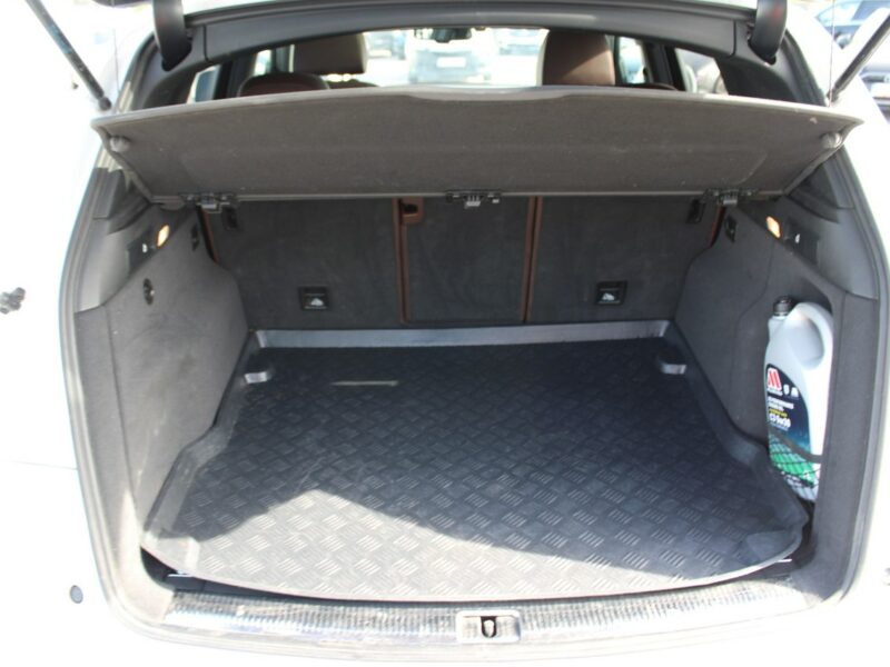 Audi Q5 Skóra Panorama Navi el. klapa 8R (2008-)