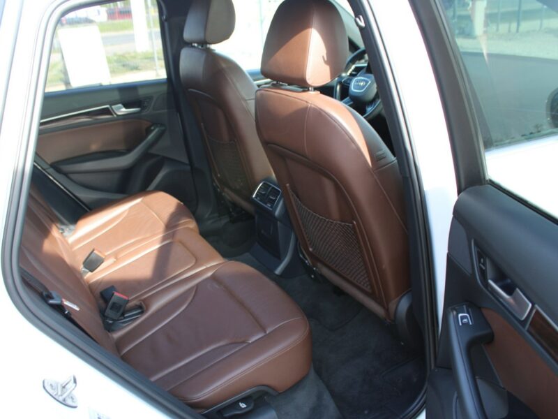 Audi Q5 Skóra Panorama Navi el. klapa 8R (2008-)
