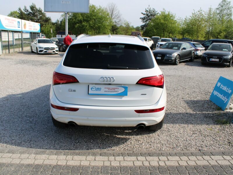 Audi Q5 Skóra Panorama Navi el. klapa 8R (2008-)