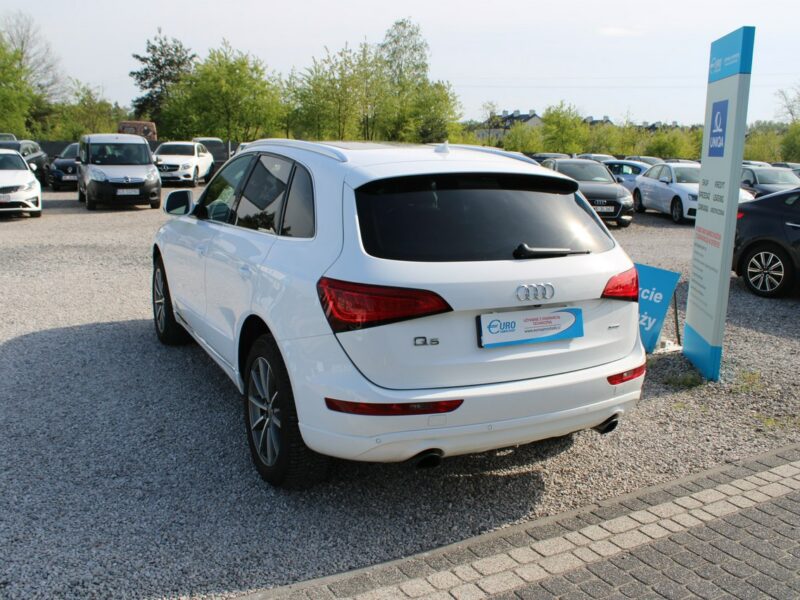 Audi Q5 Skóra Panorama Navi el. klapa 8R (2008-)