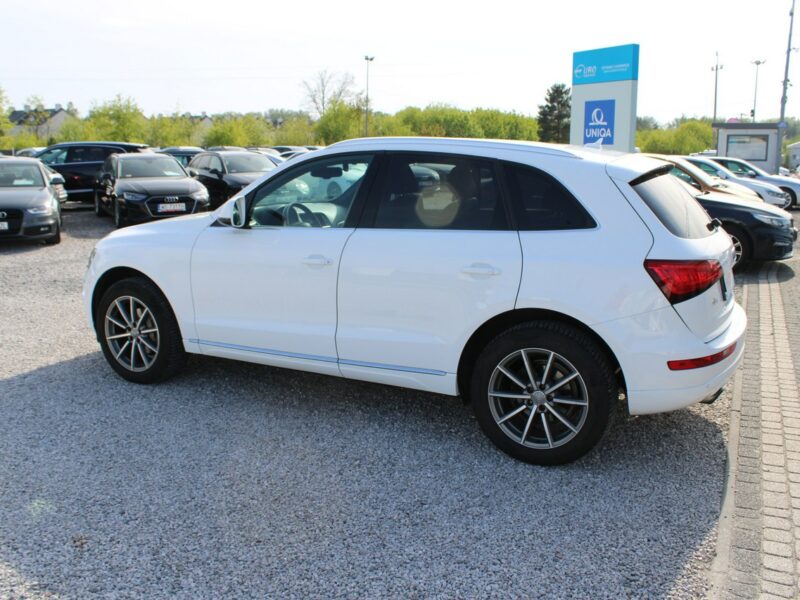 Audi Q5 Skóra Panorama Navi el. klapa 8R (2008-)