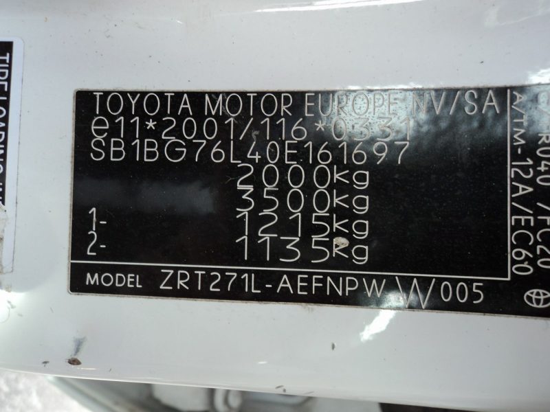 Toyota Avensis sprzedam Toyote AVENSIS 1.8 B salon polska nowe opony III (2009-)