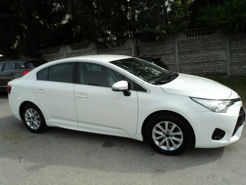 Toyota Avensis sprzedam Toyote AVENSIS 1.8 B salon polska nowe opony III (2009-)