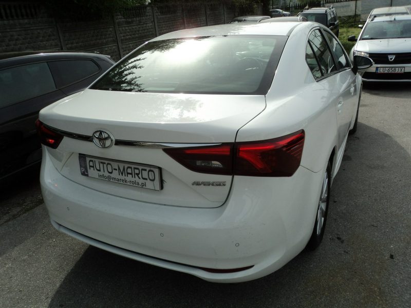 Toyota Avensis sprzedam Toyote AVENSIS 1.8 B salon polska nowe opony III (2009-)