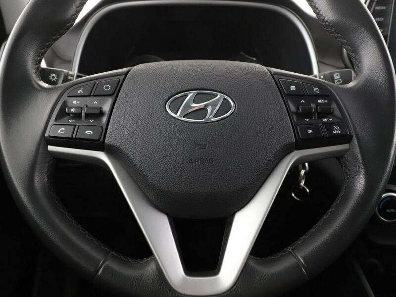 Hyundai Tucson lift navi czujniki i kamera parkowania klima auto III (2015-2020)
