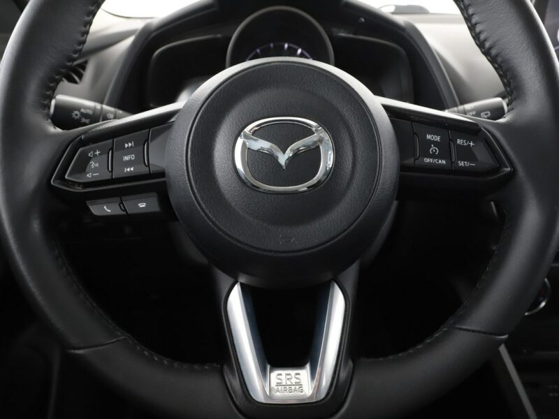 Mazda CX-3 niski przebieg navi PDC tempomat klima-auto Bluetooth