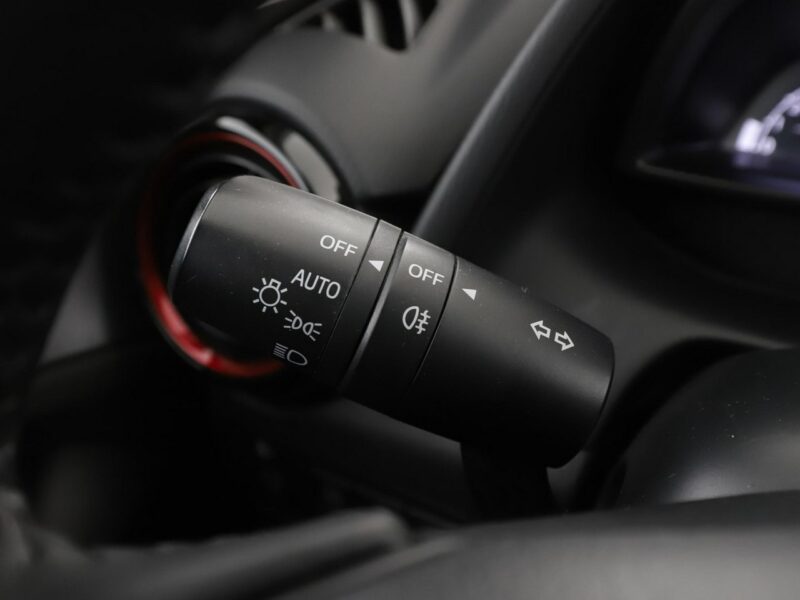 Mazda CX-3 niski przebieg navi PDC tempomat klima-auto Bluetooth