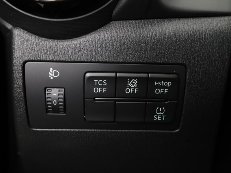Mazda CX-3 niski przebieg navi PDC tempomat klima-auto Bluetooth