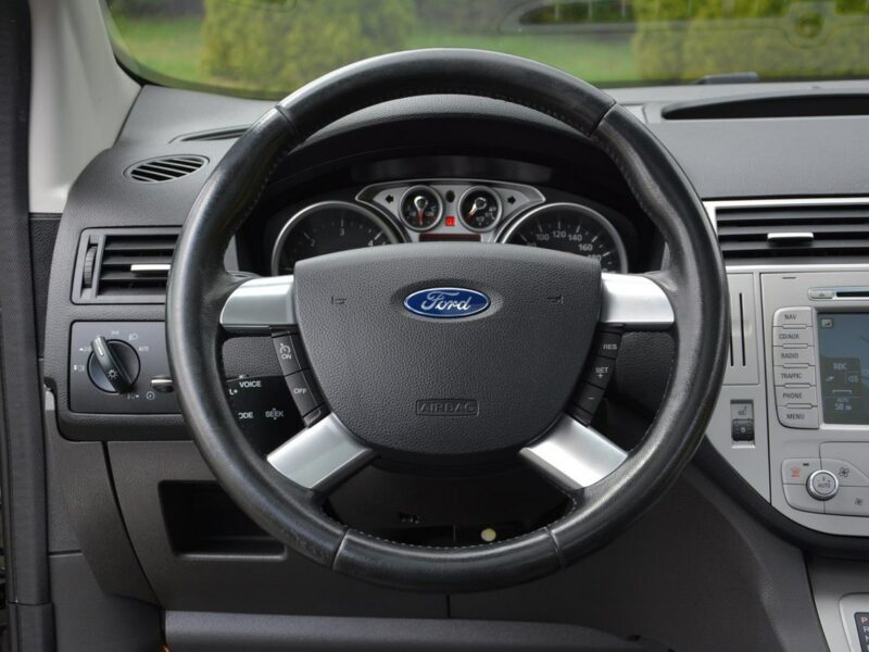 Ford Kuga Individual ST 4x4 bi-Xenon Navi Kamera Skóry Panorama Alu 18 Hak I (2008-2012)