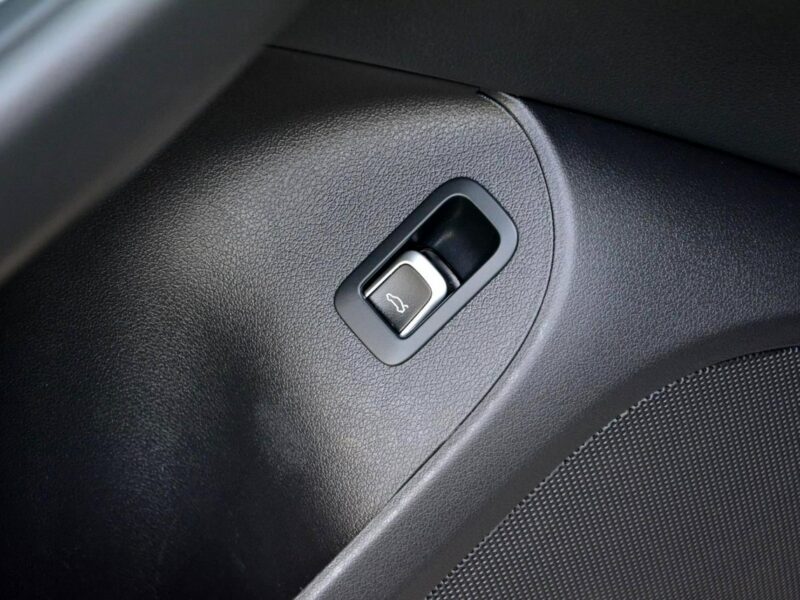 Audi Q5 3xS-Line Radar ACC Skóry Navi Bi-Xenon Ledy Alu19 El.klapa ASO 8R (2008-)