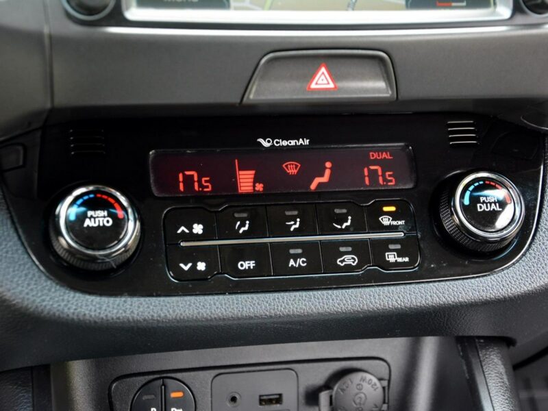 Kia Sportage 12.2012r AWD Xenon Ledy Navi 2XParktronic Kamera Skóry Park Assist III (2010-2015)