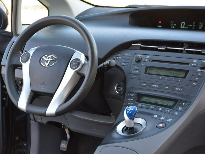 Toyota Prius 166 przebieg I-właściciel Klimatronic Head Up Keyless go z Niemiec IV (2009-)