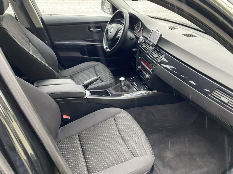 BMW 316 Nawigacja/Klimatronik/Podgrz. fotele/Oszczedny diesel/Serwis/z Niemiec E90 (2005-2012)