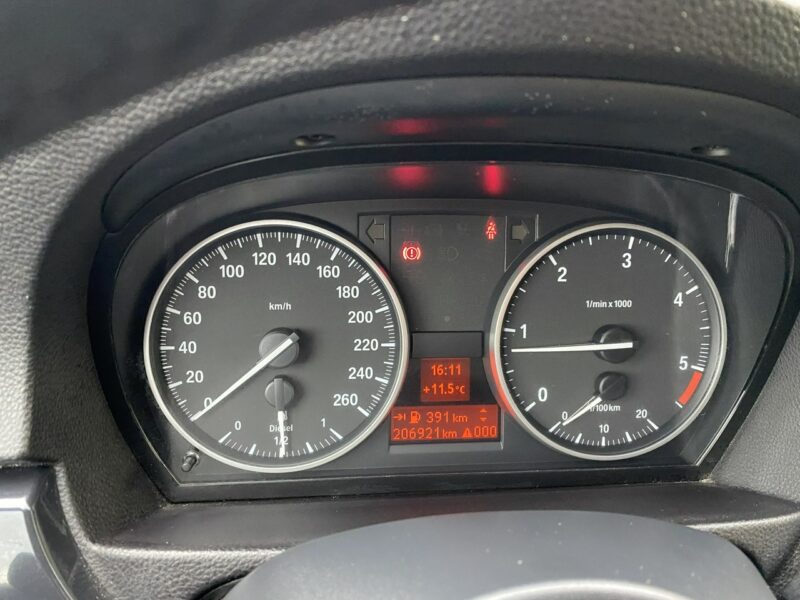 BMW 316 Nawigacja/Klimatronik/Podgrz. fotele/Oszczedny diesel/Serwis/z Niemiec E90 (2005-2012)