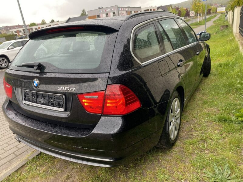 BMW 316 Nawigacja/Klimatronik/Podgrz. fotele/Oszczedny diesel/Serwis/z Niemiec E90 (2005-2012)