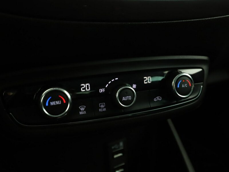 Opel Crossland X Business Elegance automat kamera180 navi LED tempomat klima-auto