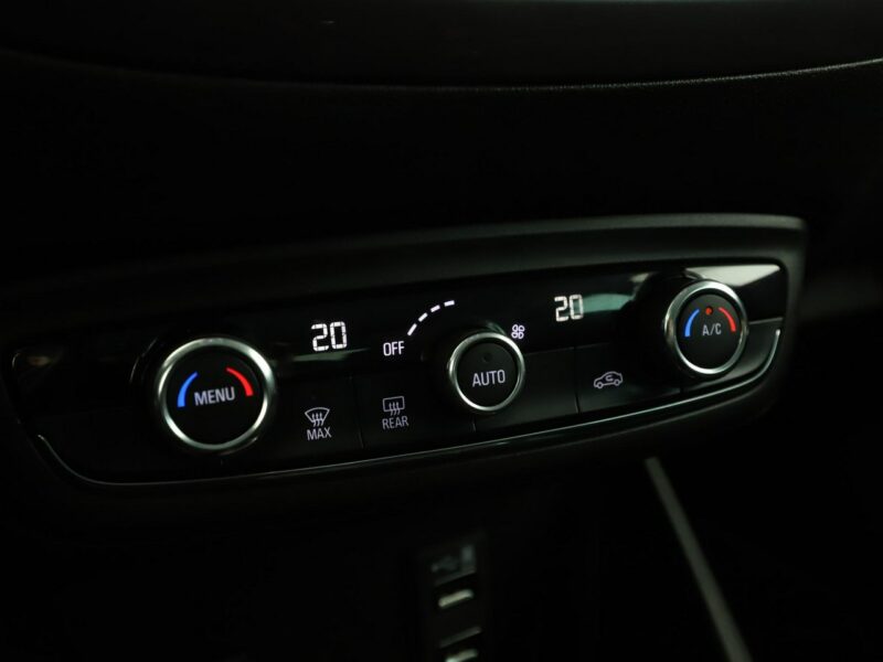 Opel Crossland X Business Elegance automat kamera180 navi LED tempomat klima-auto