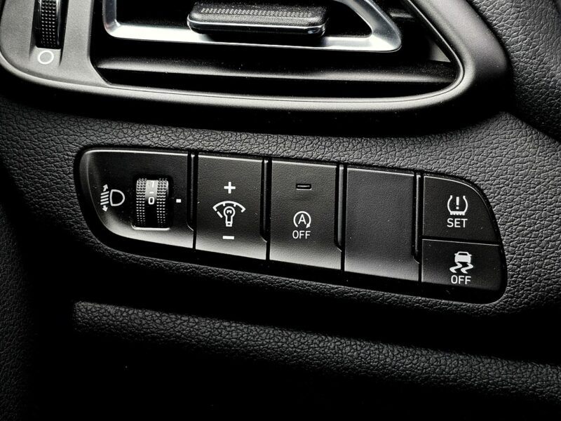 Hyundai i30 1.5DPI 110KM Comfort + LED Android Auto Gwarancja Salon Polska FV23% III (2017-)