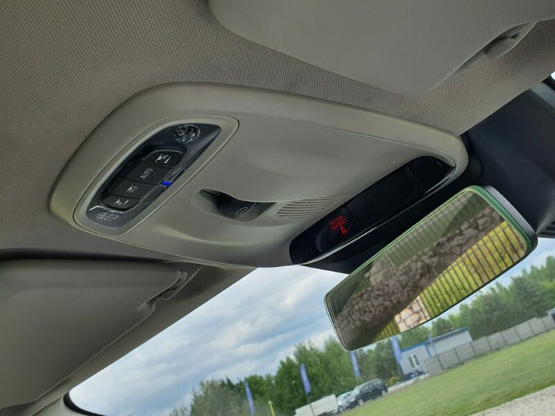 Volvo V40 2.0 D2 120KM # Ocean Race # NAVI # Xenon # Panorama # Skóra # IGŁA !!! II (2012-)