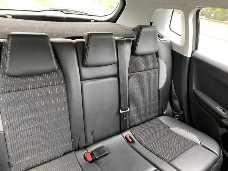 Peugeot 2008 Benzyna, tempomat, nawigacja dotykowa,klimatronik, isofix, hak, parktr I (2013-2019)