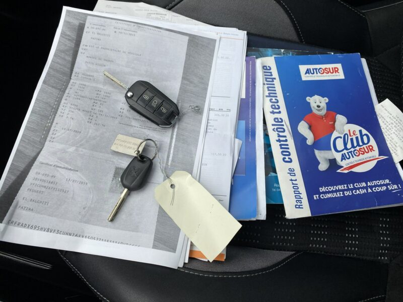 Peugeot 2008 Benzyna, tempomat, nawigacja dotykowa,klimatronik, isofix, hak, parktr I (2013-2019)