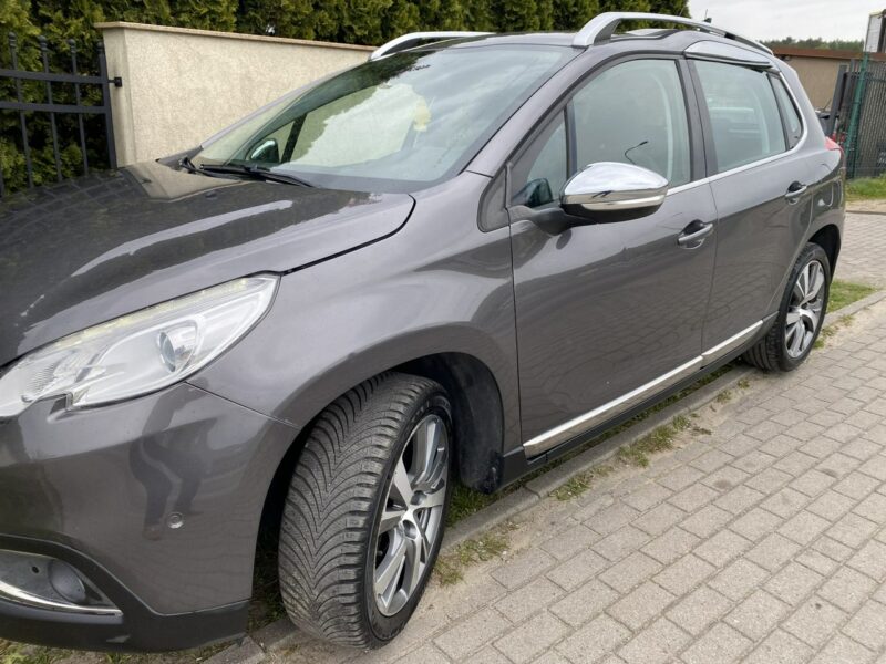 Peugeot 2008 Benzyna, tempomat, nawigacja dotykowa,klimatronik, isofix, hak, parktr I (2013-2019)