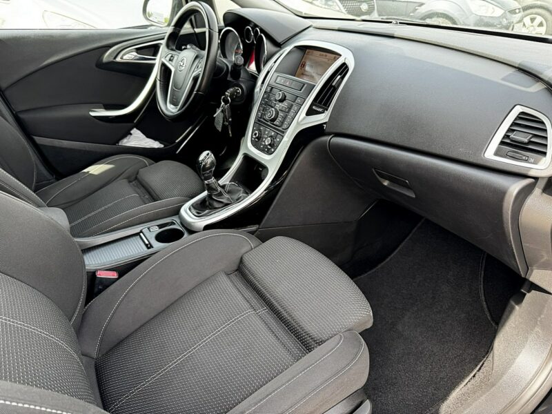 Opel Astra 1.4T Navi Climatronic Gwarancja J (2009-2019)