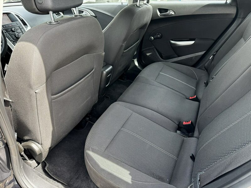 Opel Astra 1.4T Navi Climatronic Gwarancja J (2009-2019)