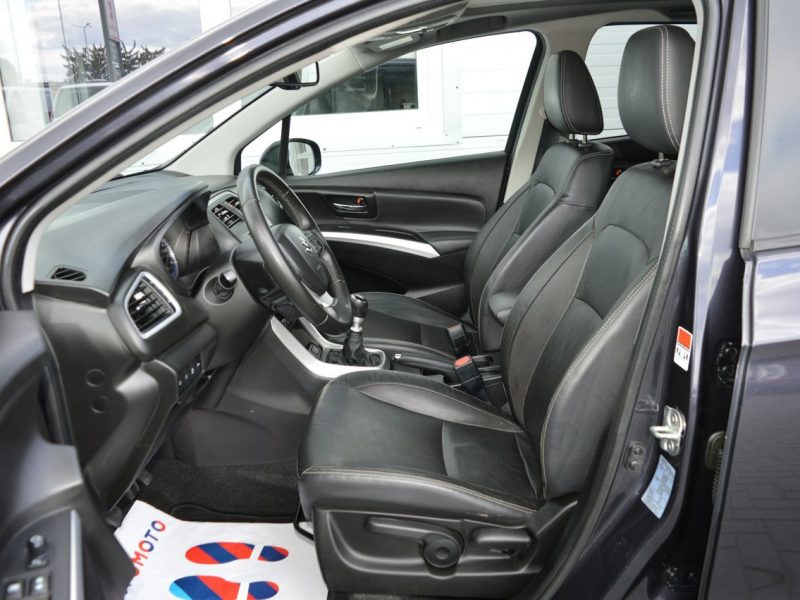 Suzuki SX4 S-Cross 1.6 DDiS Serwis Bi-Xenon LED Panoramadach Navi Kamera 175tys.km