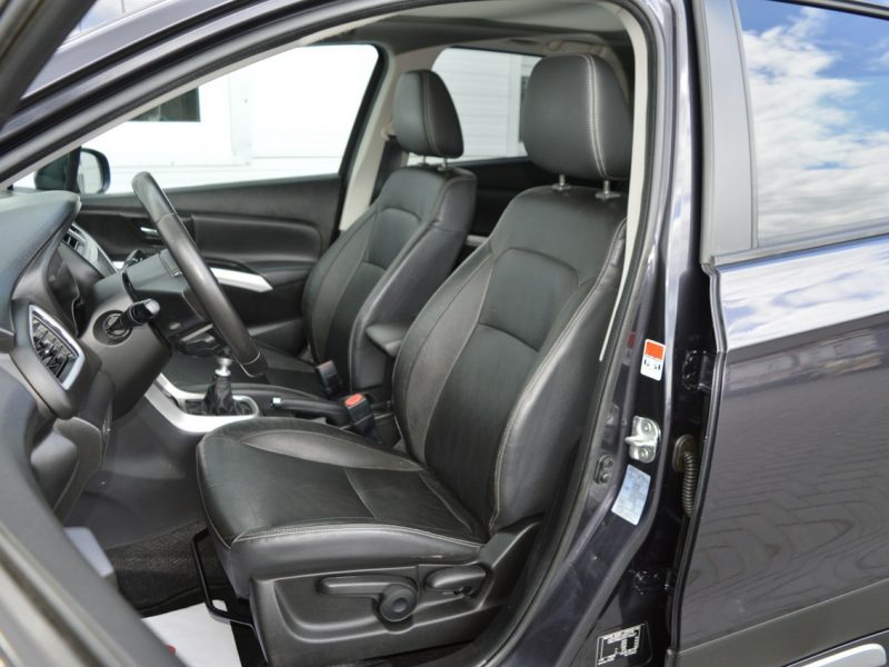 Suzuki SX4 S-Cross 1.6 DDiS Serwis Bi-Xenon LED Panoramadach Navi Kamera 175tys.km