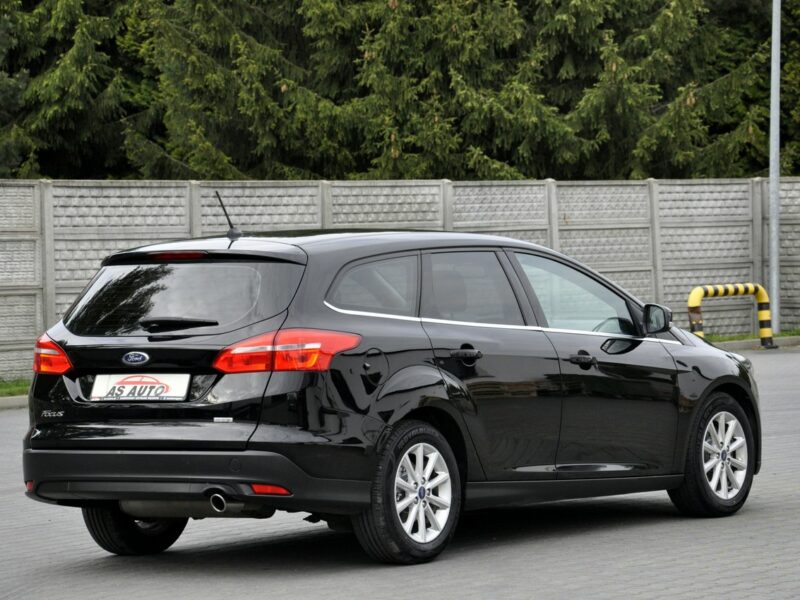 Ford Focus 1,5T 150KM Titanium/LEDy/Serwis/Alufelgi/Navi/AndroidAuto/PodFotele Mk3 (2010-2018)