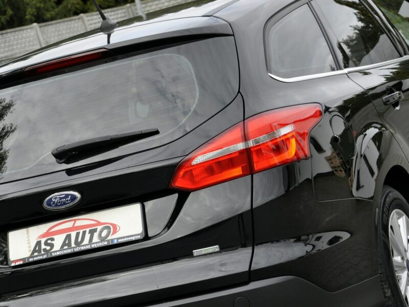 Ford Focus 1,5T 150KM Titanium/LEDy/Serwis/Alufelgi/Navi/AndroidAuto/PodFotele Mk3 (2010-2018)