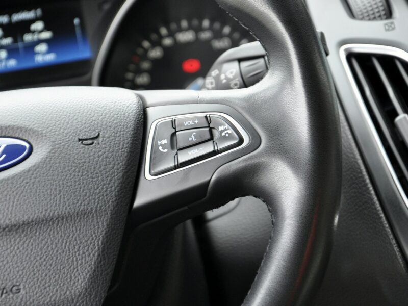 Ford Focus 1,5T 150KM Titanium/LEDy/Serwis/Alufelgi/Navi/AndroidAuto/PodFotele Mk3 (2010-2018)