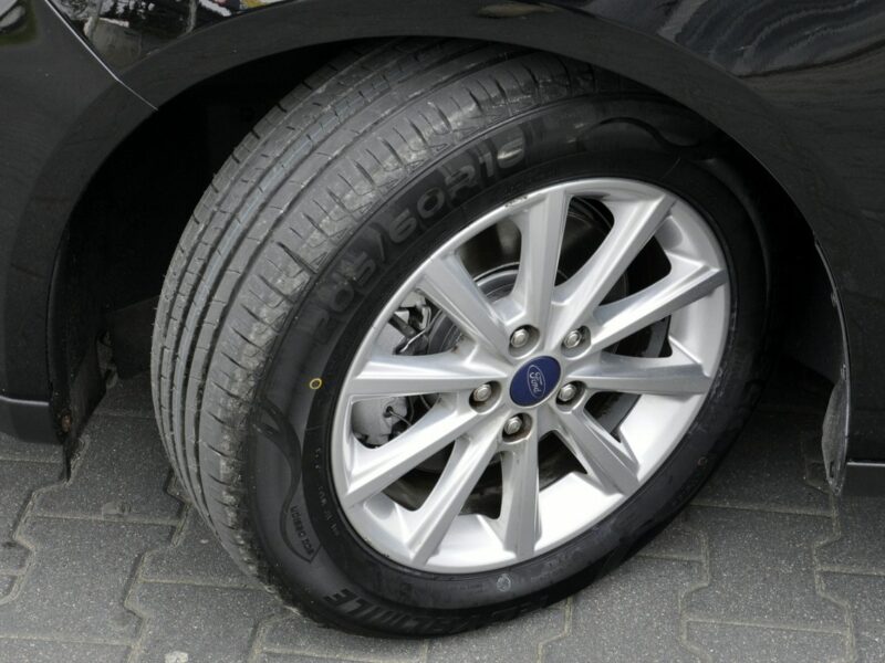 Ford Focus 1,5T 150KM Titanium/LEDy/Serwis/Alufelgi/Navi/AndroidAuto/PodFotele Mk3 (2010-2018)