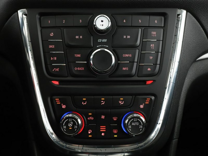 Opel Mokka automat grzane fotele+kier. klima auto PDC tempomat I (2012-2019)
