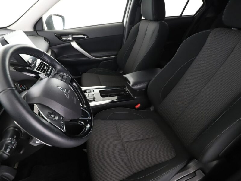 Mitsubishi Eclipse Cross FV23% 4x4 PHEV automat full LED gzrane fotele kamera cofania VI (2018-)